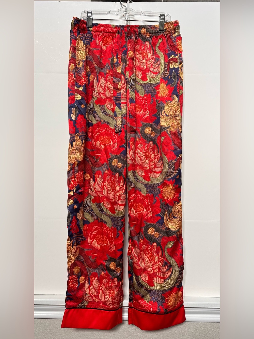 Aria by Averie Two-Piece Red Snake Print Satin Pajama Set Long Pants - Small - Picture 6 of 10